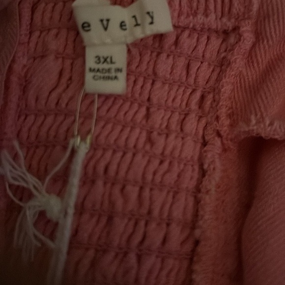 Baevely Pink Square Neck Women's Top - Picture 4 of 5